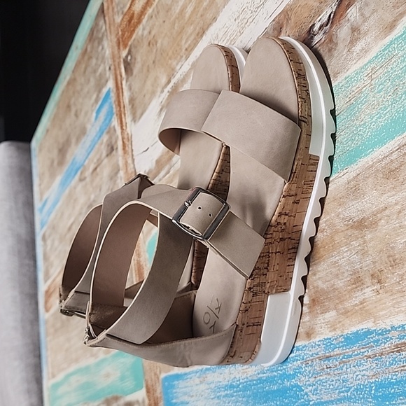 YOKI Brenda-59 Treaded Chunky Cork Sandals Size 8 - Picture 7 of 12